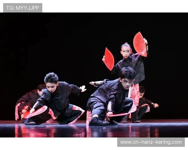 广州街舞队实力大比拼：谁能在舞台上称王称霸